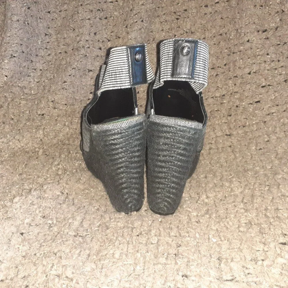 VINCE CAMUTO-Madalisa-Espadrille Platform Wedge-Black/White Textile-Sz 9.5-NM
